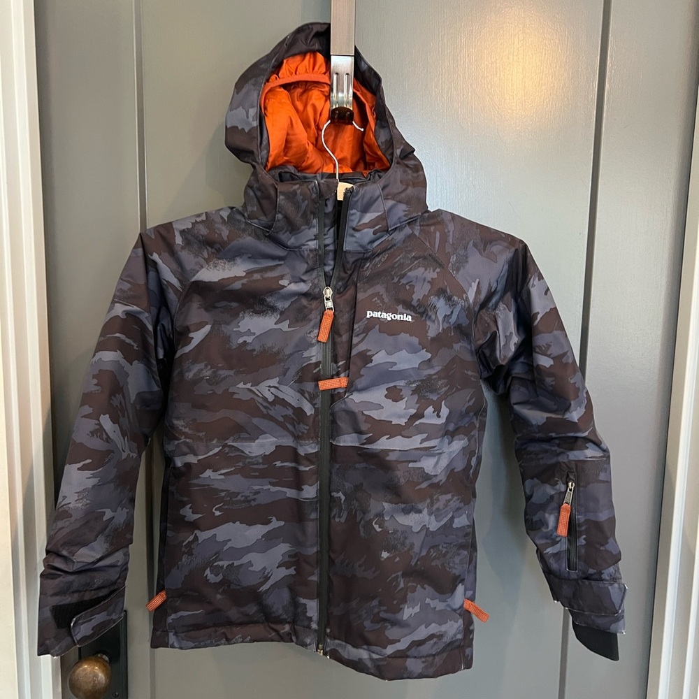 Patagonia Boys Ski Coat-Size Small (7/8)